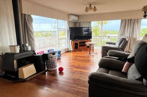 Photo of property in 8 Pooley Street, Pakuranga Heights, Auckland, 2010
