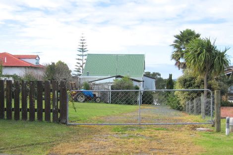 Photo of property in 48 Kauri Crescent, Snells Beach, 0920