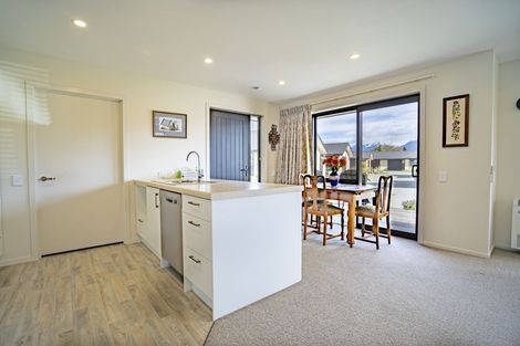 Photo of property in 28/10 Pop Andrew Drive, Te Anau, 9600