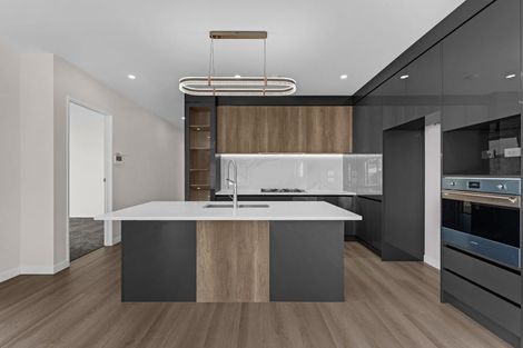 Photo of property in 31 Korowhiti Road, Clarks Beach, 2122