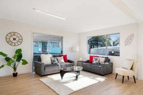 Photo of property in 4 Serrano Place, Clover Park, Auckland, 2023