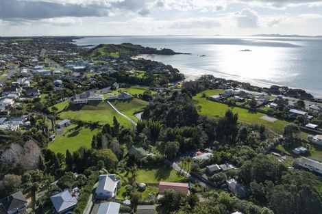 Photo of property in 31 Paradise Road, Coopers Beach, 0420