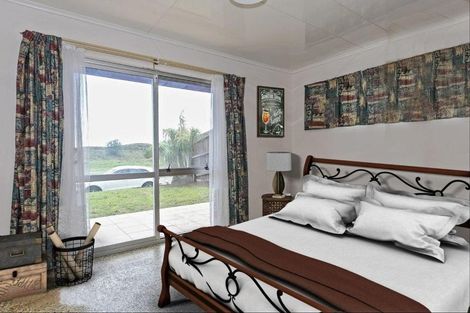 Photo of property in 880 Papamoa Beach Road, Papamoa Beach, Papamoa, 3118