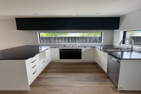 Photo of property in 7 Kumai Lane, Wallaceville, 5018