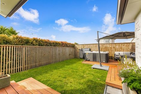 Photo of property in 33 Nellie Drive, Kumeu, 0810
