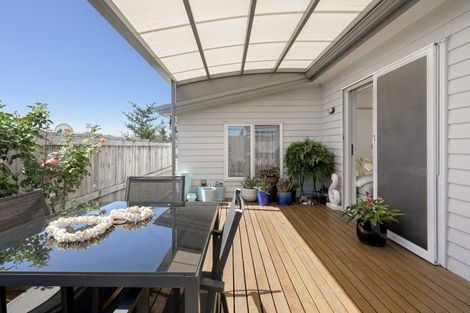 Photo of property in 11 Kamahi Crescent, Papamoa Beach, Papamoa, 3118