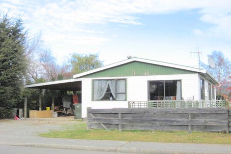 Photo of property in 13 Pompolona Street, Te Anau, 9600