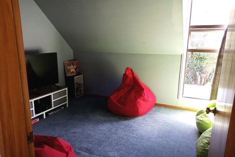 Photo of property in 85 Tirohanga Road, Tirohanga, Lower Hutt, 5010