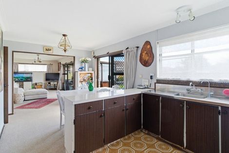 Photo of property in 17 Myres Street, Otumoetai, Tauranga, 3110