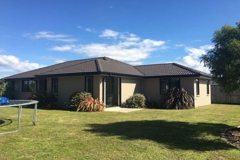 Photo of property in 182 Doncaster Drive, Papamoa Beach, Papamoa, 3118