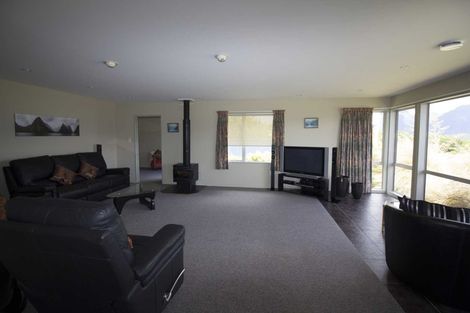 Photo of property in 46 Cathedral Drive, Manapouri, 9679