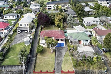 Photo of property in 18 Millbrook Road, Henderson, Auckland, 0612