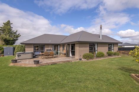 Photo of property in 31 Newbrook Terrace, Darfield, 7510