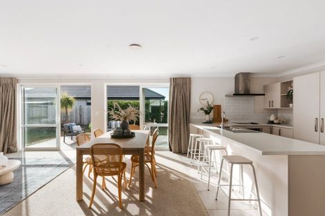 Photo of property in 10 Te Kio Crescent, Papamoa Beach, Papamoa, 3118