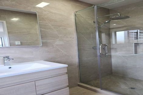 Photo of property in 20a Tawa Crescent, Manurewa, Auckland, 2102