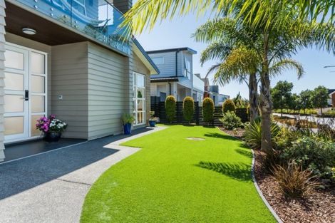 Photo of property in 15 Remuremu Street, Long Bay, Auckland, 0630