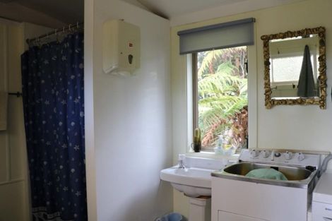 Photo of property in 15 Surat Bay Road, New Haven, Owaka, 9585