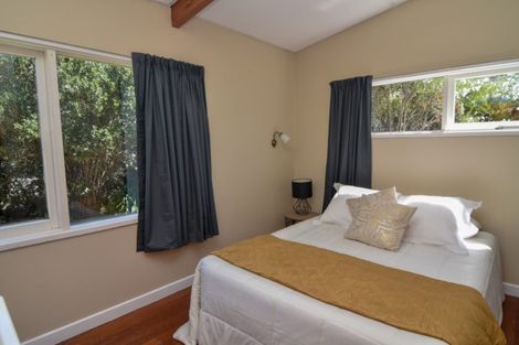 Photo of property in 22 Victoria Street, Carterton, 5713