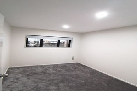 Photo of property in 21 Bangla Place, Massey, Auckland, 0614