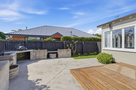 Photo of property in 1/68 Searells Road, Strowan, Christchurch, 8052