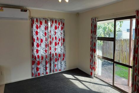 Photo of property in 2/25 Margaret Road, Papatoetoe, Auckland, 2025