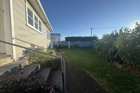 Photo of property in 9-11 Raleigh Street, Vogeltown, New Plymouth, 4310