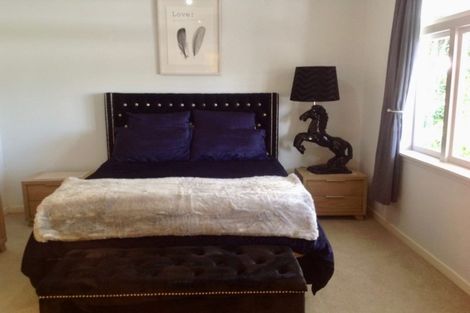 Photo of property in 10 Kitchener Terrace, Moturoa, New Plymouth, 4310