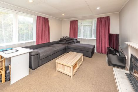 Photo of property in 12 Hadfield Crescent, College Estate, Whanganui, 4500