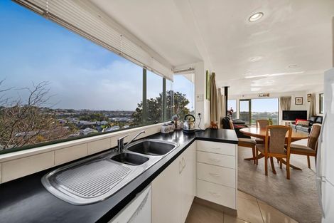 Photo of property in 3a Hillcrest Street, Glen Avon, New Plymouth, 4312