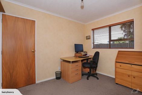 Photo of property in 1 Ngahere Court, Awapuni, Palmerston North, 4412