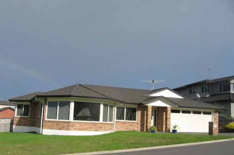 Photo of property in 4 The Ritz, Orewa, 0931