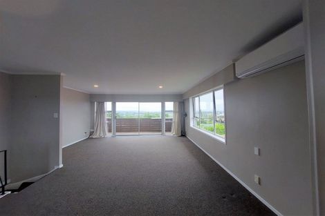 Photo of property in 5/60 West Coast Road, Glen Eden, Auckland, 0602