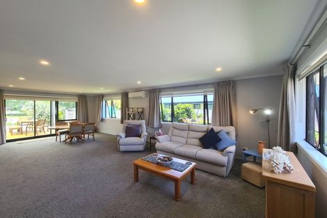 Photo of property in 3 Victoria Street, Coromandel, 3506