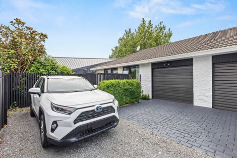 Photo of property in 2/60a Somme Street, St Albans, Christchurch, 8014