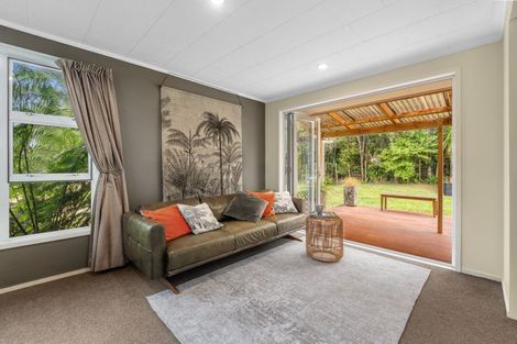 Photo of property in 18 Steam Hauler Track, Waitakere, Henderson, 0782