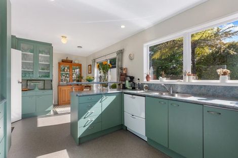 Photo of property in 8 Katarina Grove, Tawa, Wellington, 5028