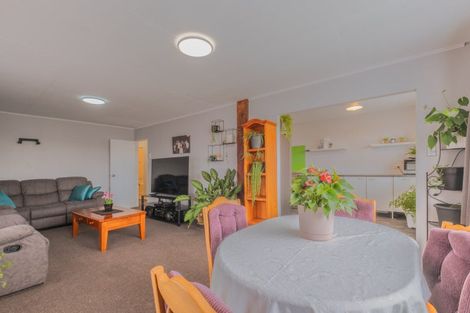 Photo of property in 7 Trimble Place, Bell Block, New Plymouth, 4312