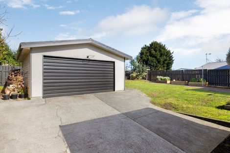 Photo of property in 25 English Street, St Andrews, Hamilton, 3200