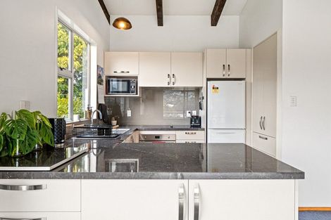 Photo of property in 52 Oregon Drive, Kelvin Heights, Queenstown, 9300