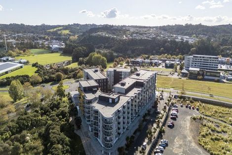 Photo of property in 605/1 Rose Garden Lane, Albany, Auckland, 0632