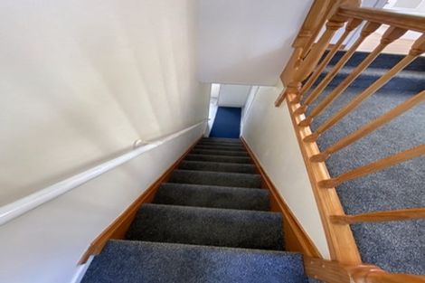 Photo of property in 1/6 Clare Place, Glenfield, Auckland, 0629