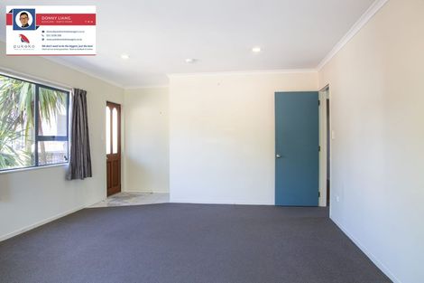 Photo of property in 2/682 East Coast Road, Pinehill, Auckland, 0630