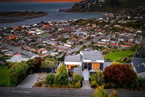 Photo of property in 18 Glendevere Terrace, Redcliffs, Christchurch, 8081
