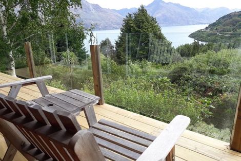 Photo of property in 16 Mckerrow Place, Sunshine Bay, Queenstown, 9300