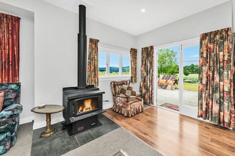 Photo of property in 106 Glews Road, Cust, Rangiora, 7471