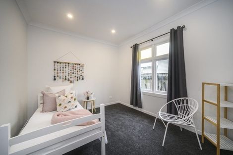 Photo of property in 9 Milverton Avenue, Hokowhitu, Palmerston North, 4410