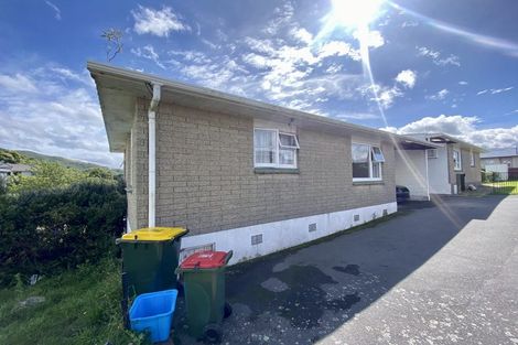 Photo of property in 1/276 Dowse Drive, Maungaraki, Lower Hutt, 5010