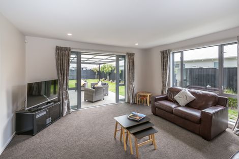 Photo of property in 14 Bayliss Drive, Kaiapoi, 7630