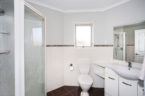 Photo of property in 12 Prado Drive, Pukekohe, 2120