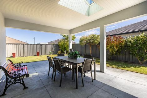 Photo of property in 37 Kapiti Drive, Poraiti, Napier, 4112